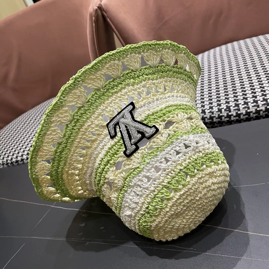 Modern 1503 Louis Vuitton LV Caps