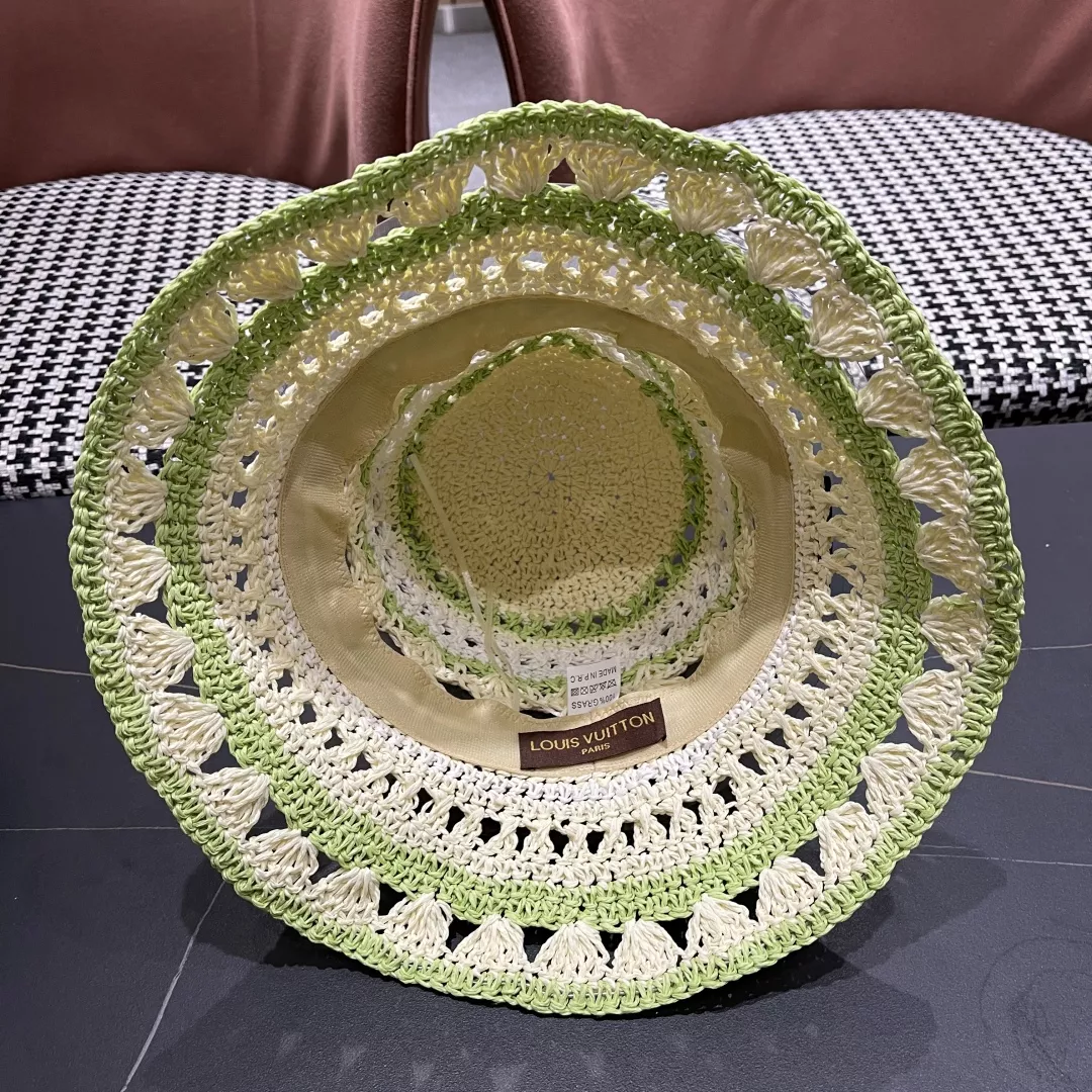 Modern 1503 Louis Vuitton LV Caps