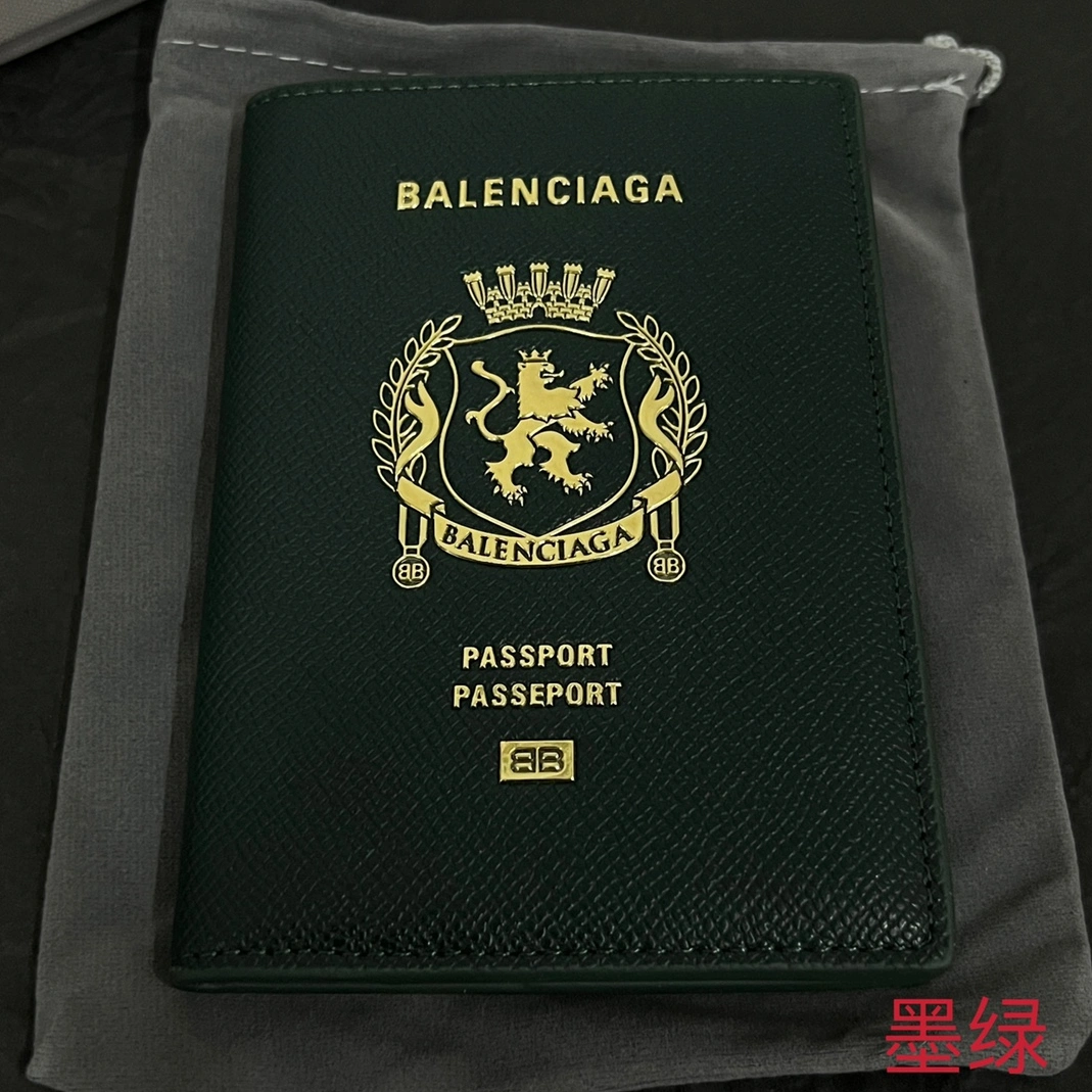 Modern 1574 Balenciaga Card Case