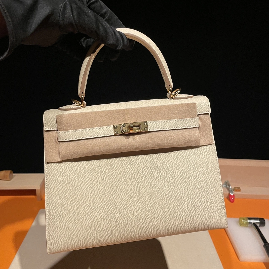 Modern 1748 Hermes AAA Quality Handbags In Gold For Women