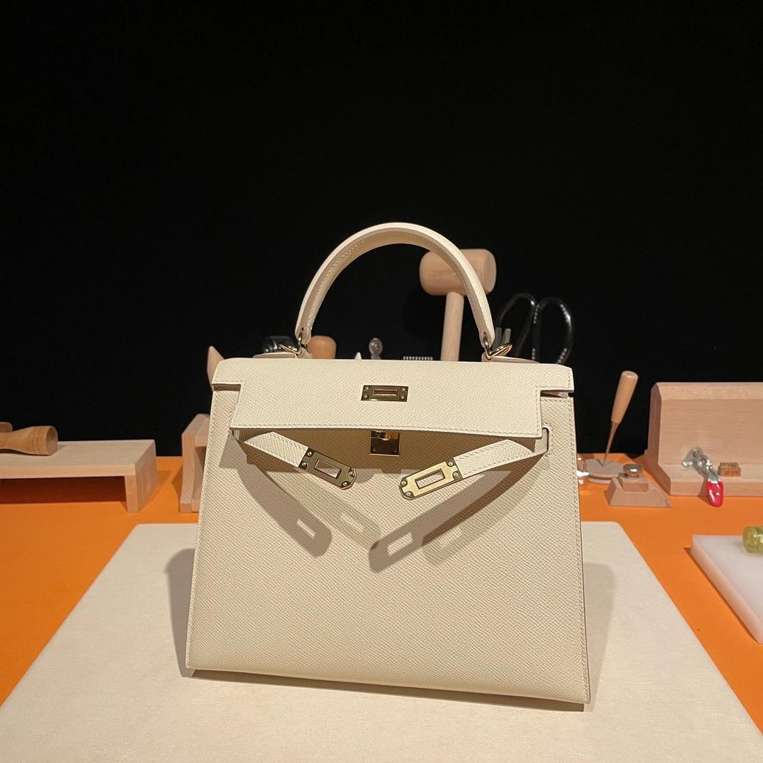 Modern 1748 Hermes AAA Quality Handbags In Gold For Women