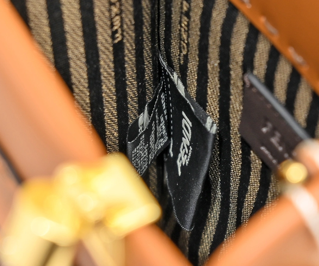 Modern 1807 Fendi AAA Quality Handbags For Women