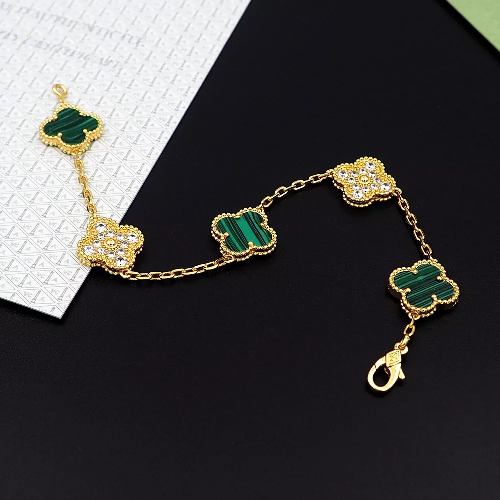 Modern 1872 Van Cleef & Arpels Bracelets For Women