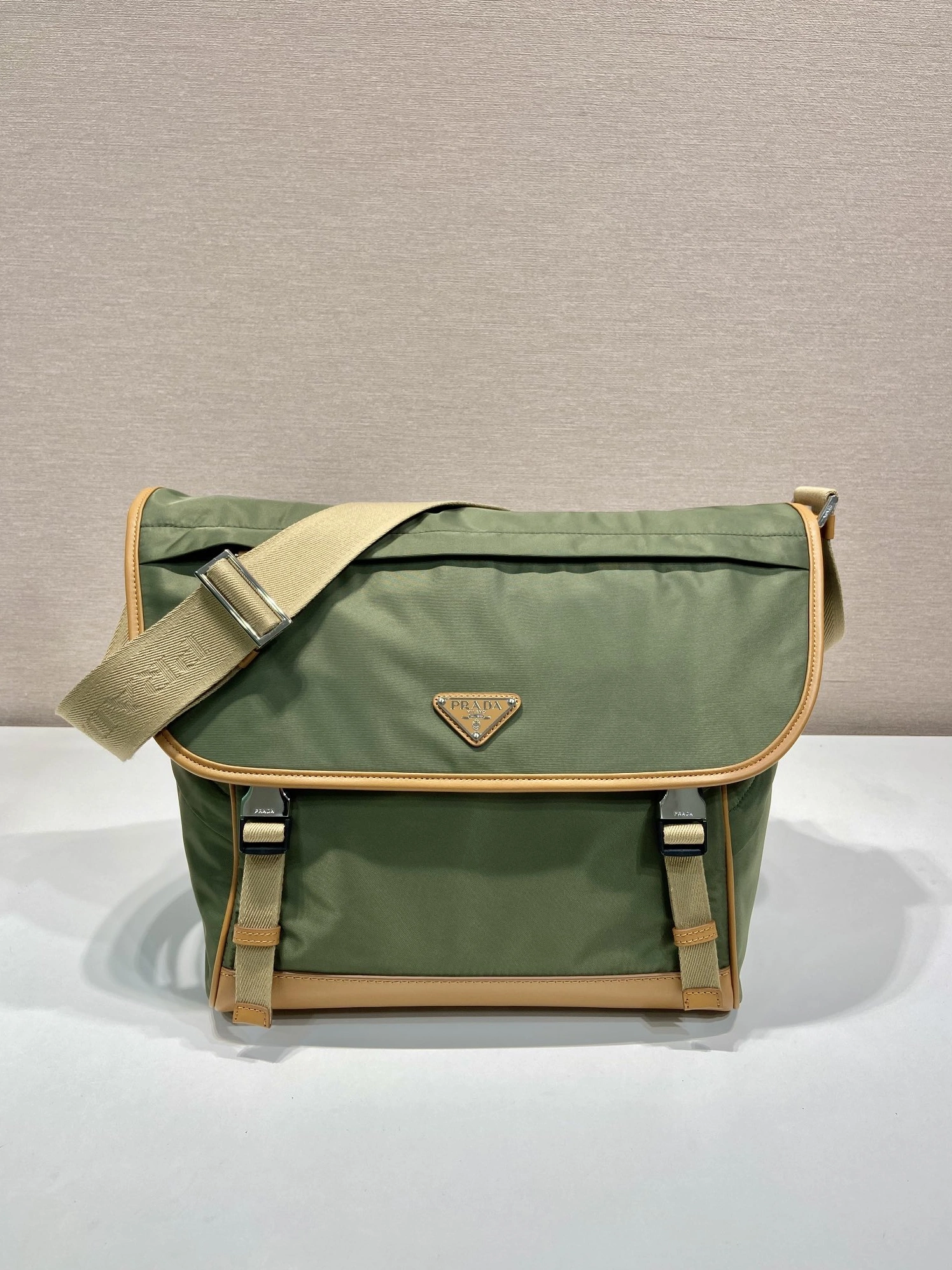 Modern 1962 Prada AAA Man Messenger Bags