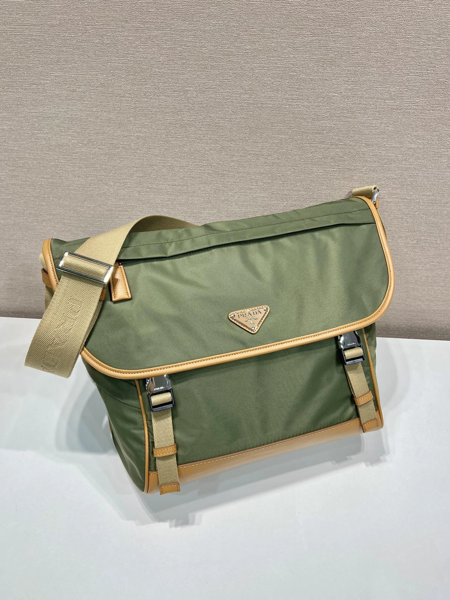Modern 1962 Prada AAA Man Messenger Bags