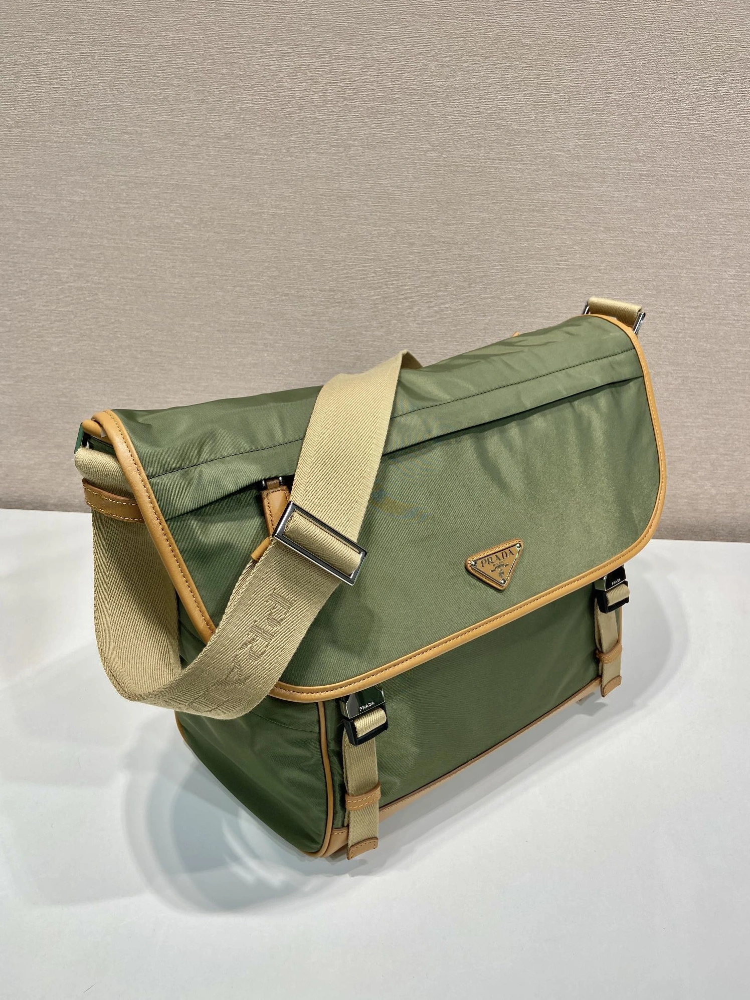 Modern 1962 Prada AAA Man Messenger Bags