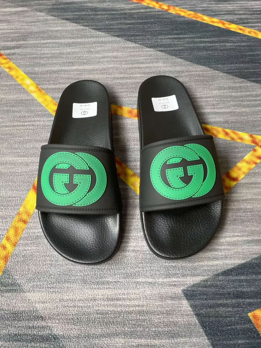 Modern 2105 Gucci Slippers For Men