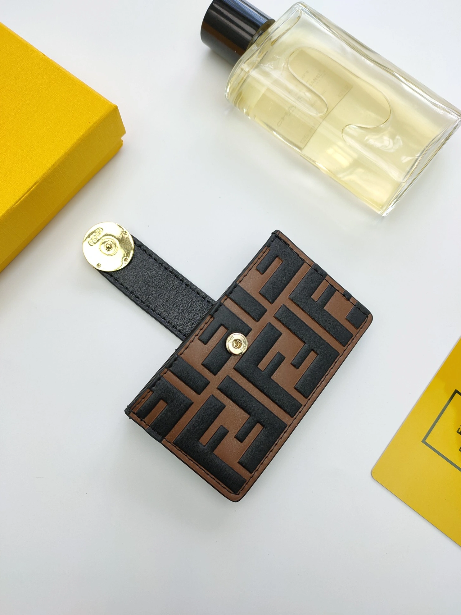 Modern 2128 Fendi AAA Quality Card Case For Women