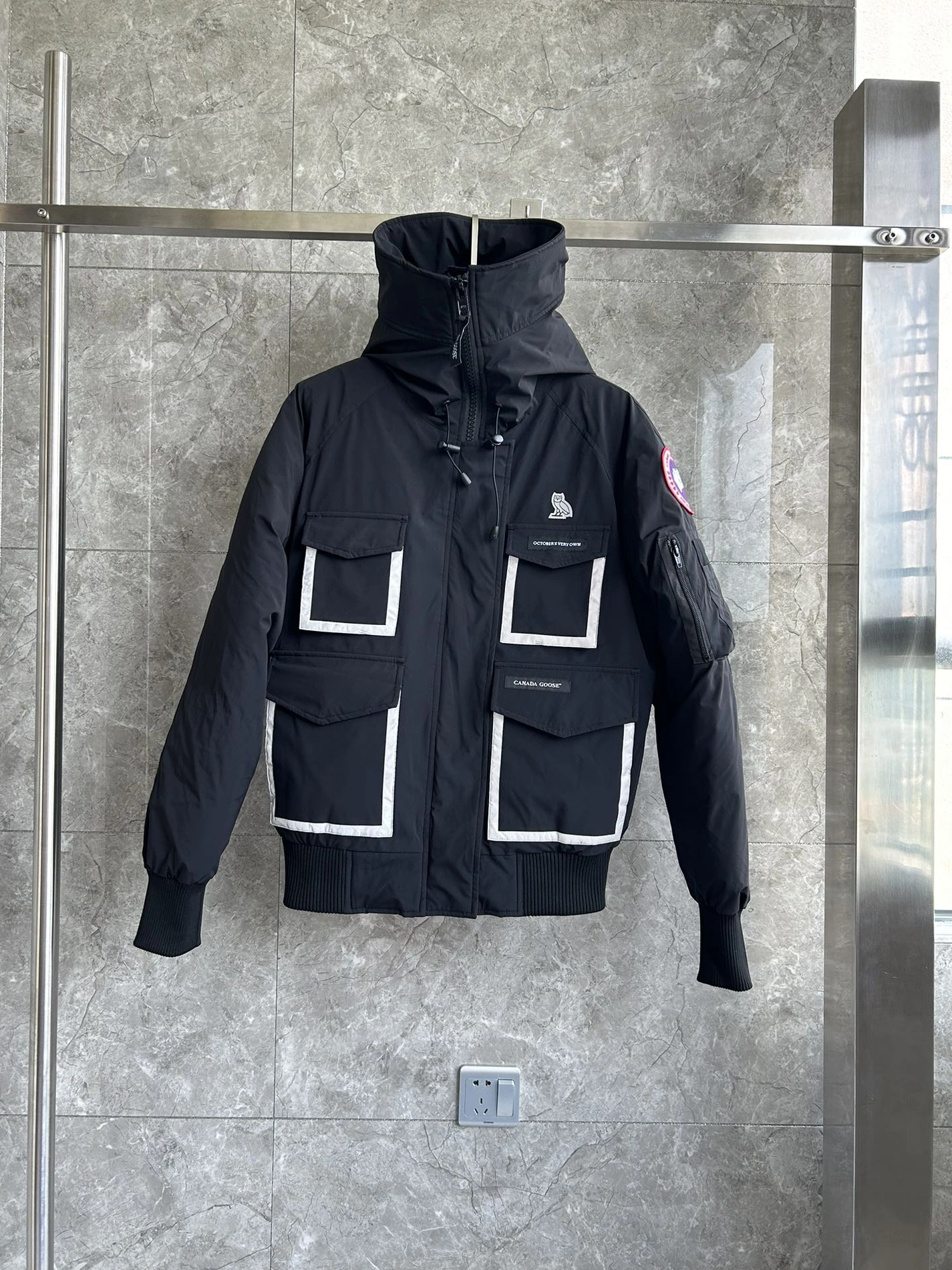 Modern 2173 Canada Goose Down Feather Coat Long Sleeved For Unisex