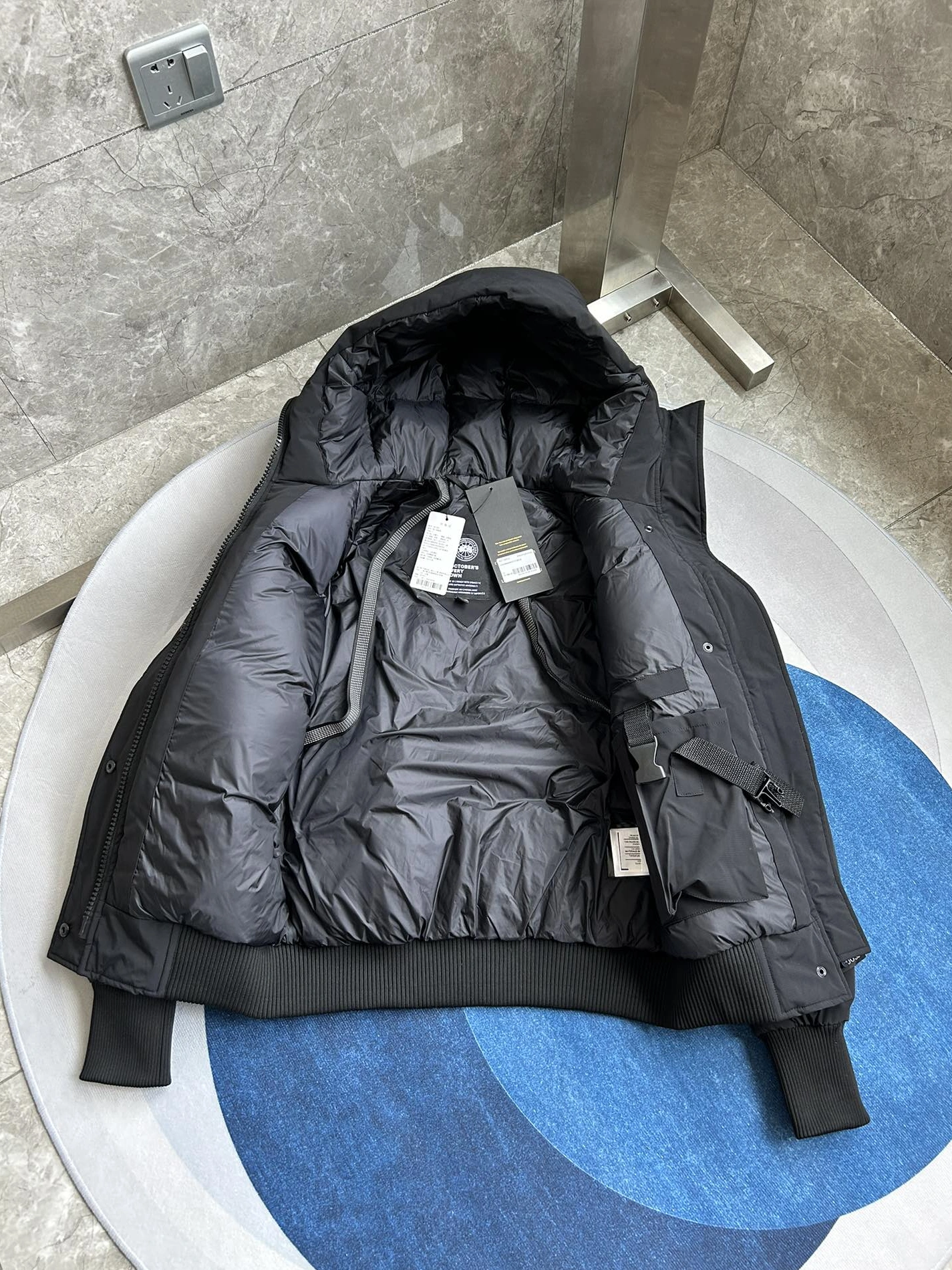 Modern 2173 Canada Goose Down Feather Coat Long Sleeved For Unisex