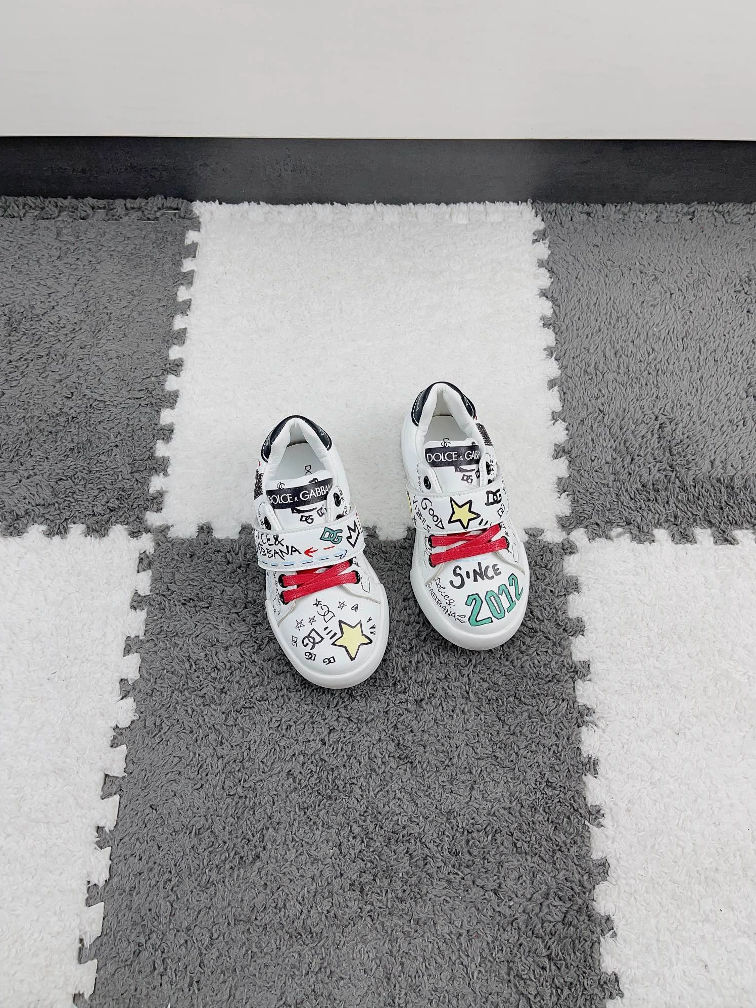 Modern 2367 Dolce & Gabbana D&G Kids' Shoes For Kids
