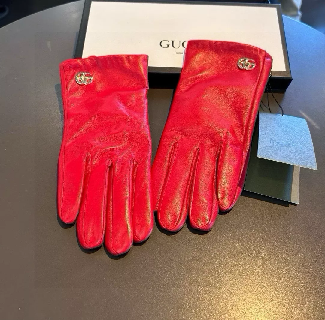 Modern 2478 Gucci Gloves For Women