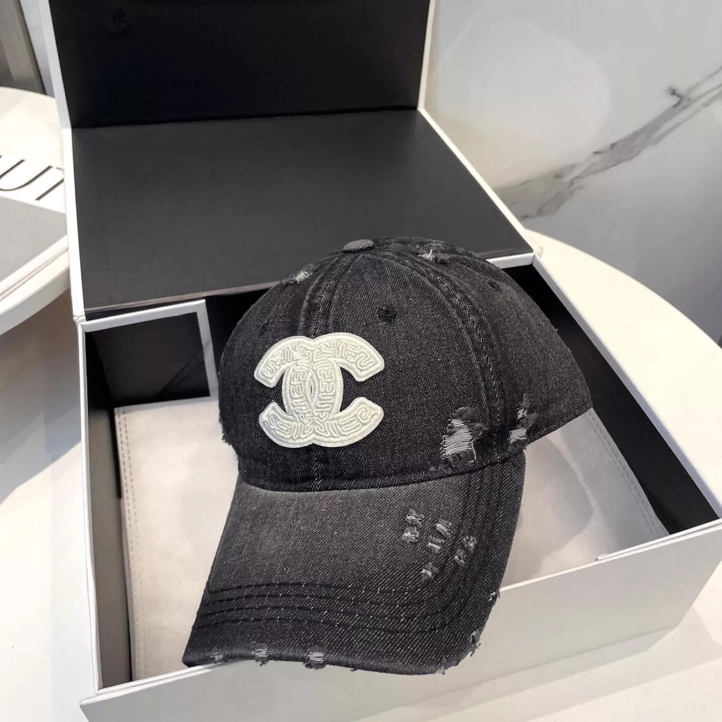 Modern 2606 Chanel Caps