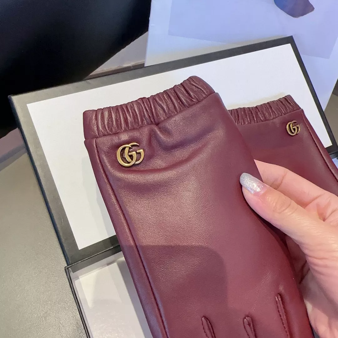 Modern 2618 Gucci Gloves For Women