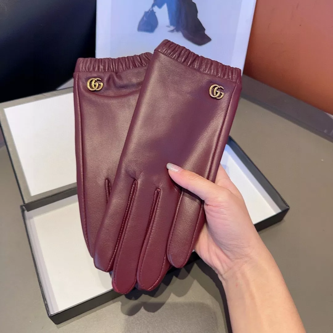 Modern 2618 Gucci Gloves For Women