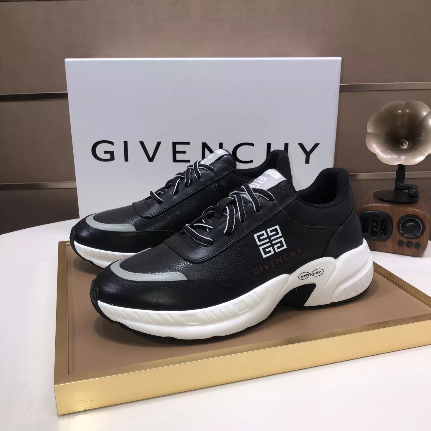 Modern 2716 Givenchy Casual Shoes For Men