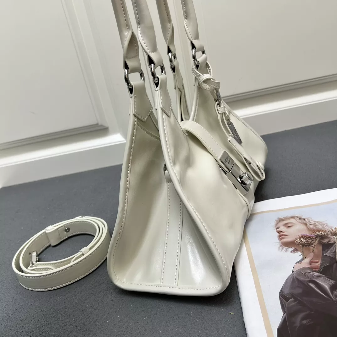 Modern 2736 Prada AAA Quality Shoulder Bags For Women