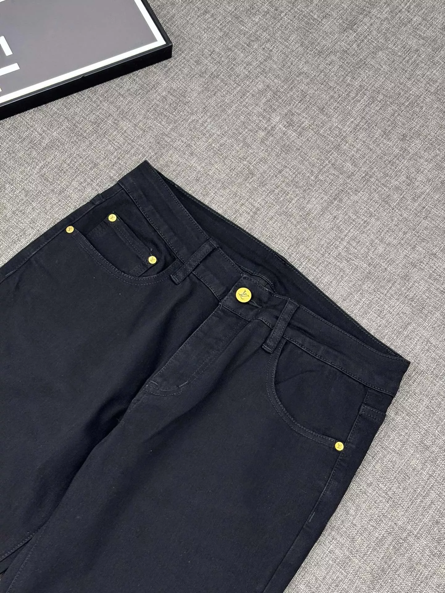 Modern 3099 Louis Vuitton LV Jeans For Men