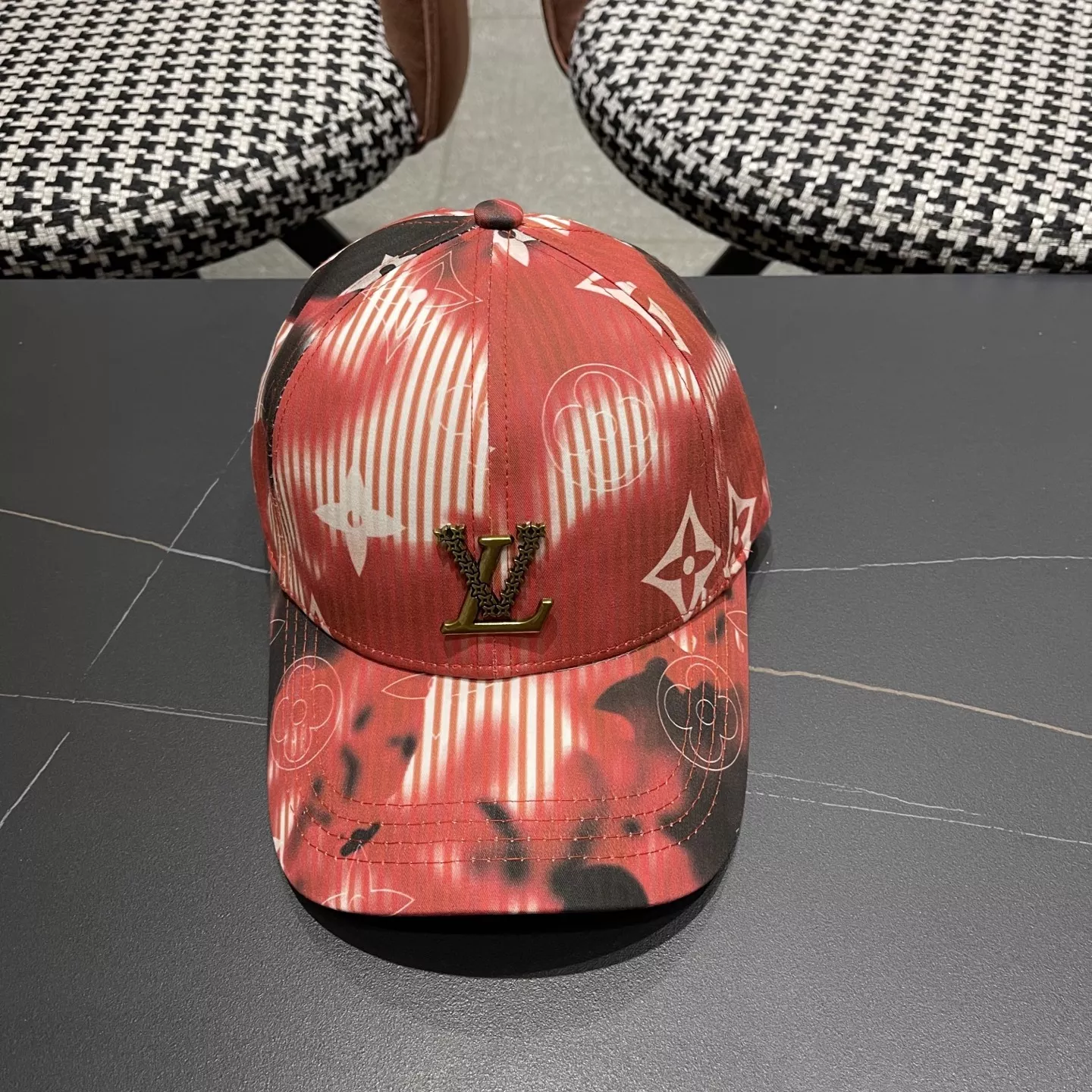 Modern 3107 Louis Vuitton LV Caps