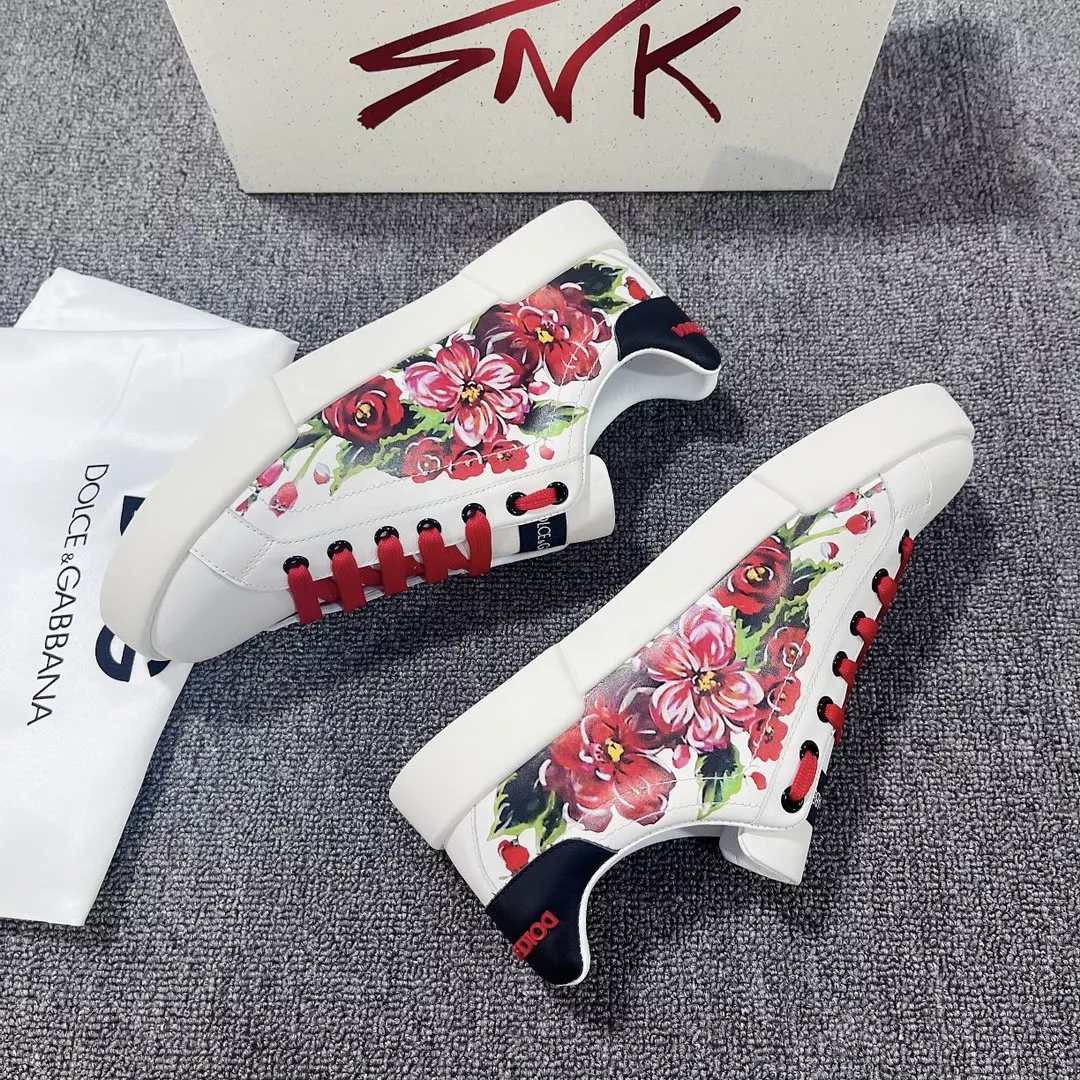 Modern 3320 Dolce & Gabbana D&G Casual Shoes For Women