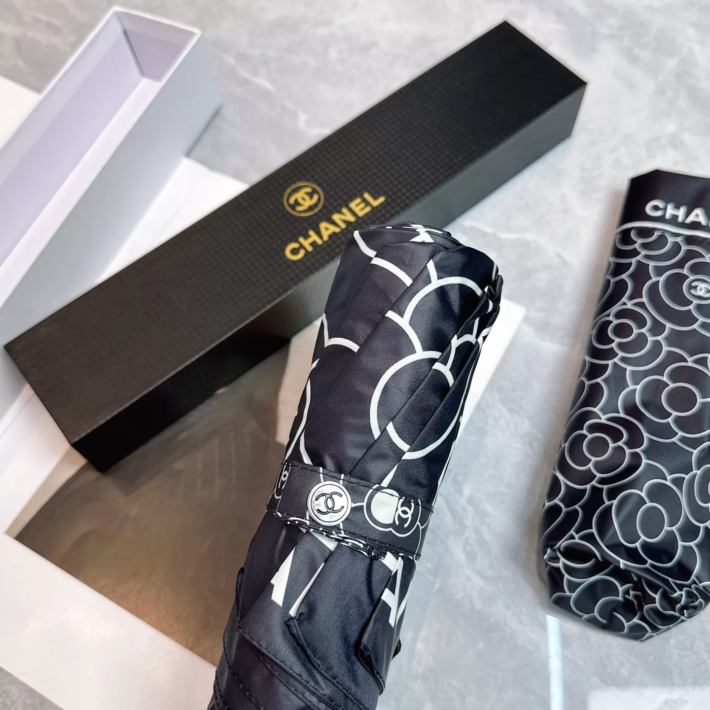 Modern 3939 Chanel Umbrellas