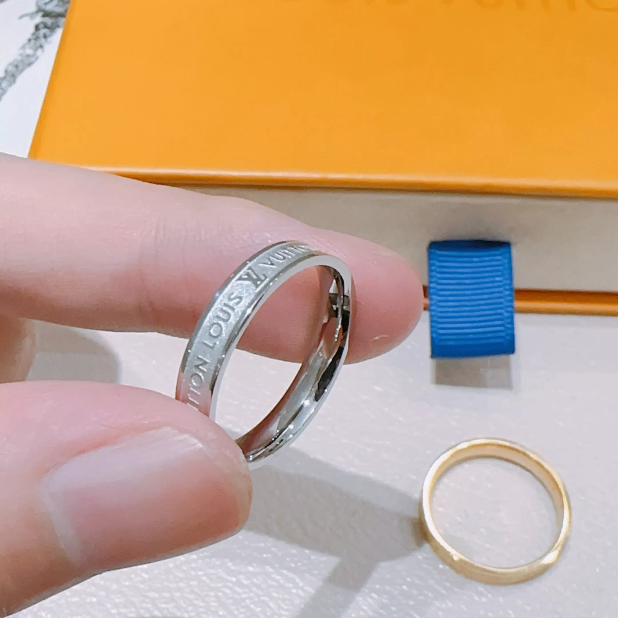 Modern 4050 Louis Vuitton LV Rings For Unisex