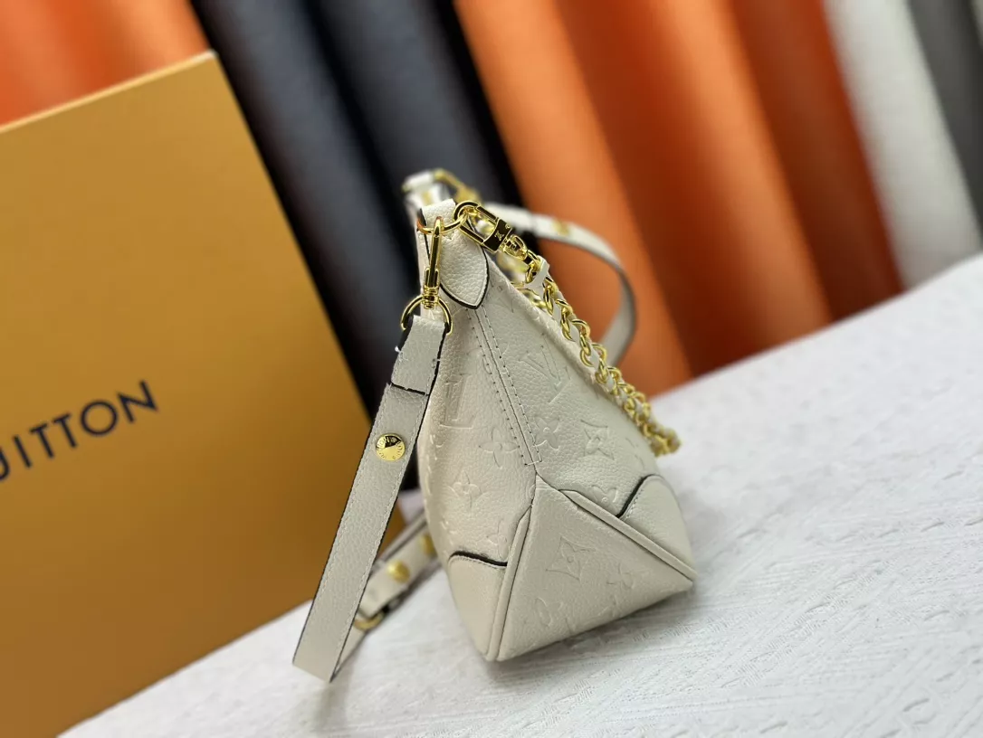 Modern 4067 Louis Vuitton AAA Quality Messenger Bags For Women