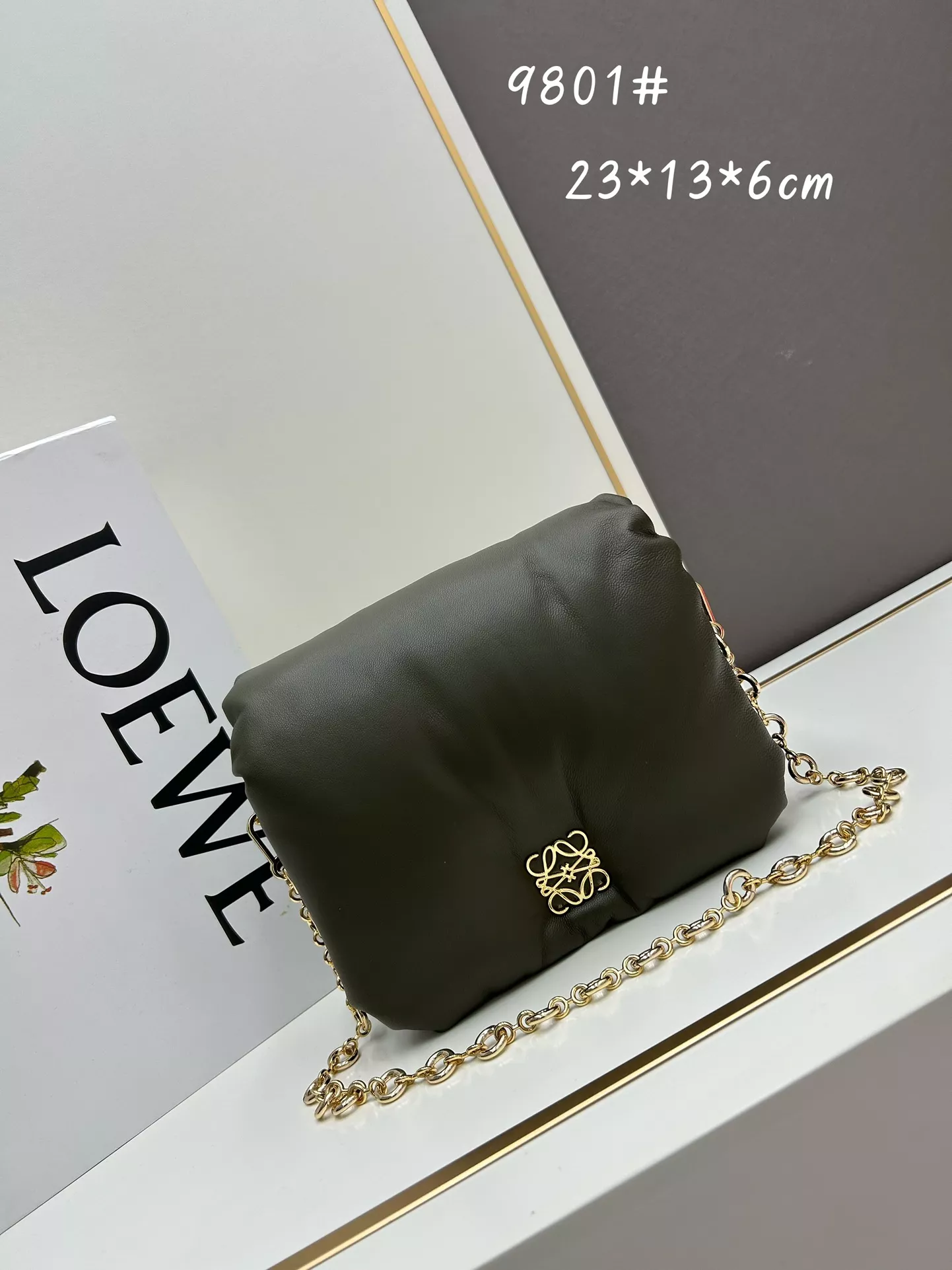 Modern 4086 LOEWE AAA Quality Messenger Bags For Unisex