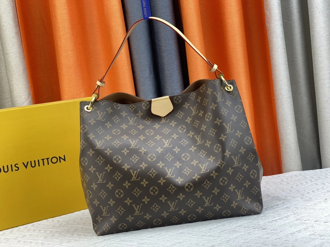 Modern 4181 Louis Vuitton AAA Quality Shoulder Bags In Coffee For Women