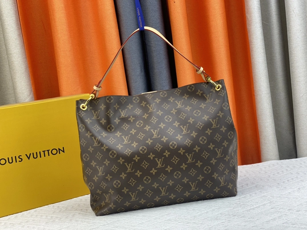 Modern 4181 Louis Vuitton AAA Quality Shoulder Bags In Coffee For Women