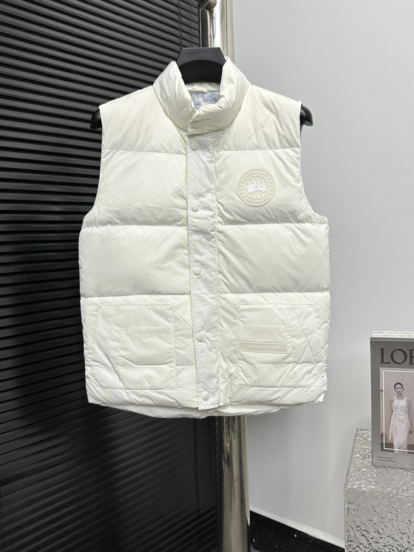 Modern 4278 Canada Goose Down Feather Coat Sleeveless For Unisex