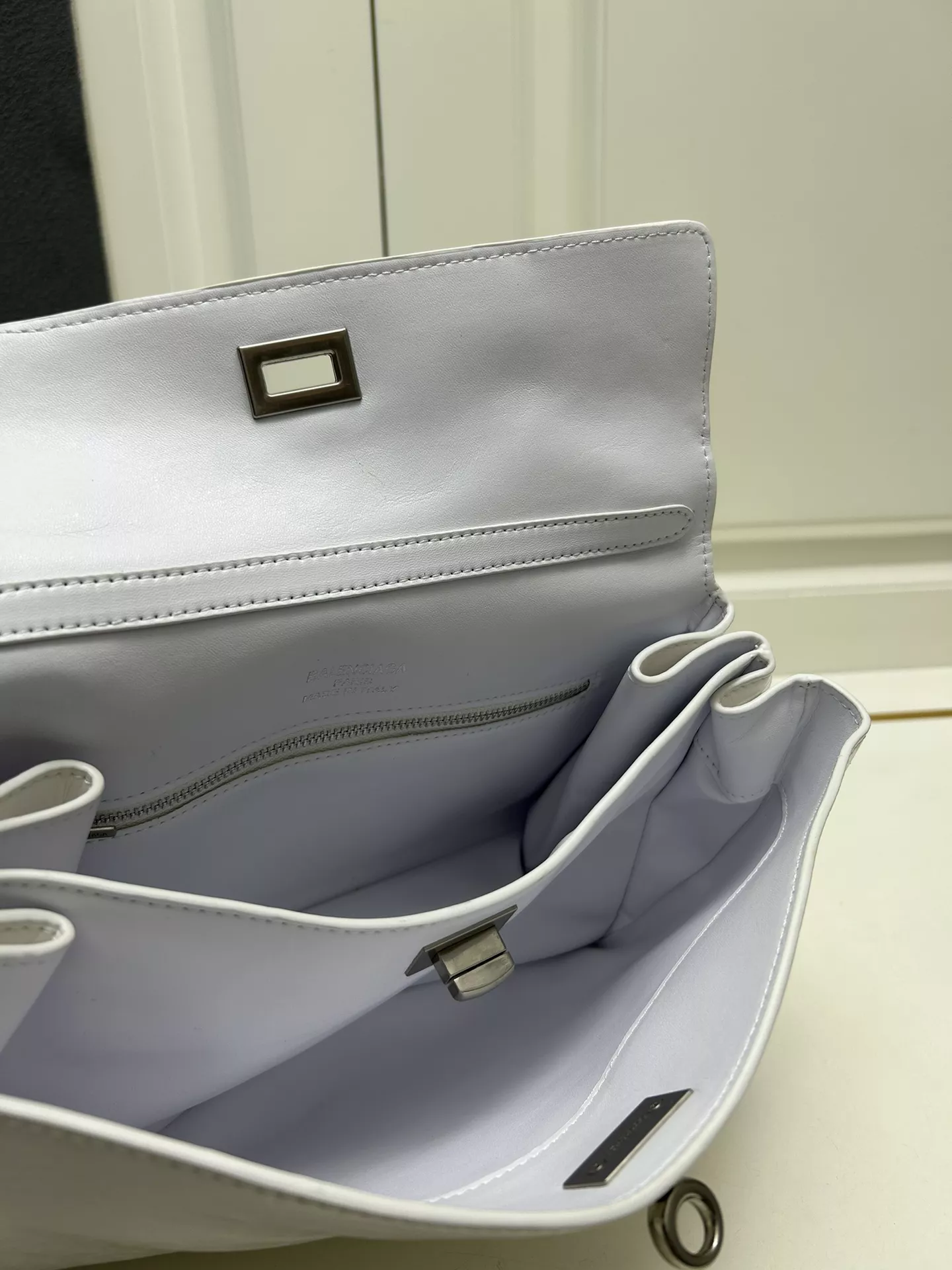 Modern 4532 Balenciaga AAA Quality Shoulder Bags For Women