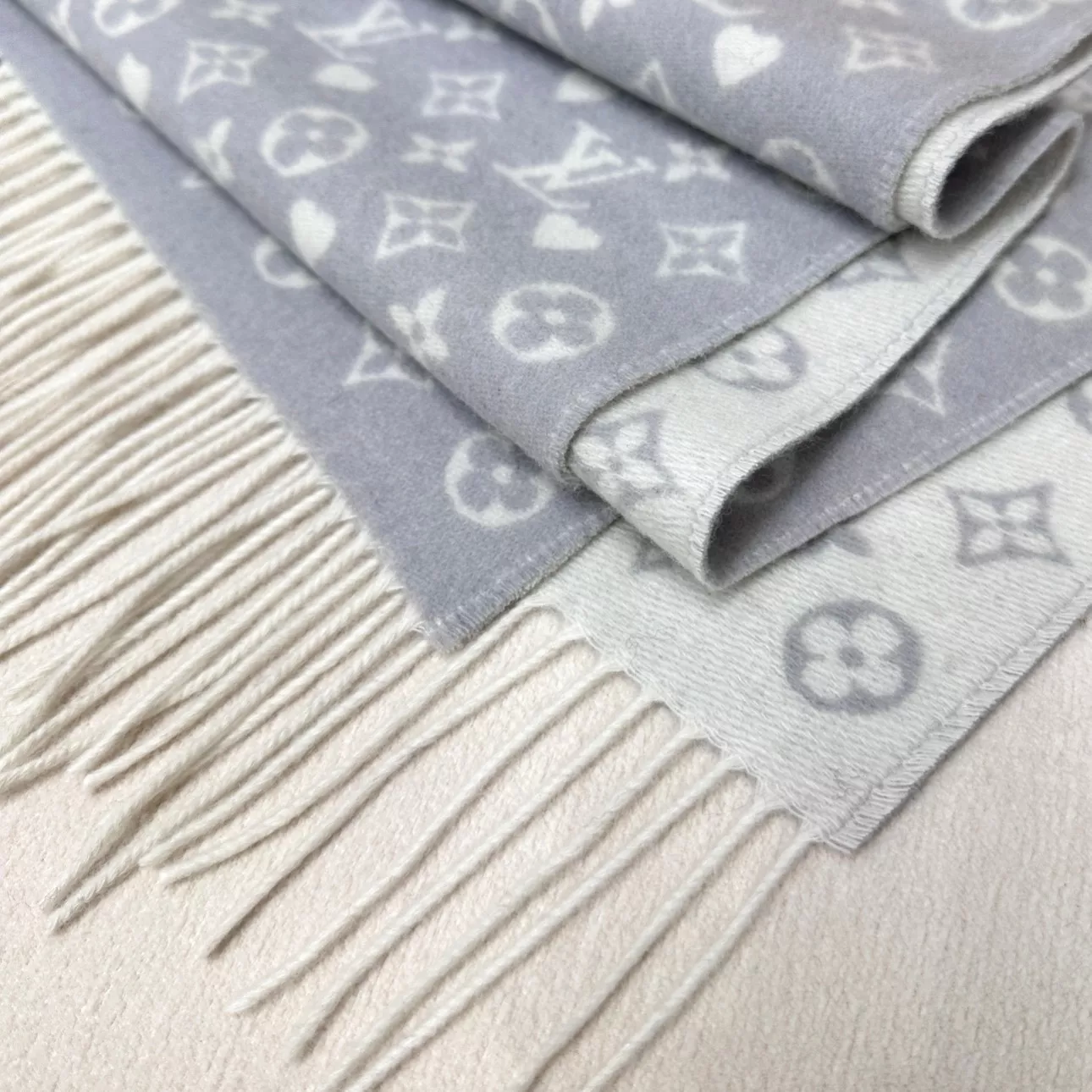 Modern 5058 Louis Vuitton Scarf For Unisex