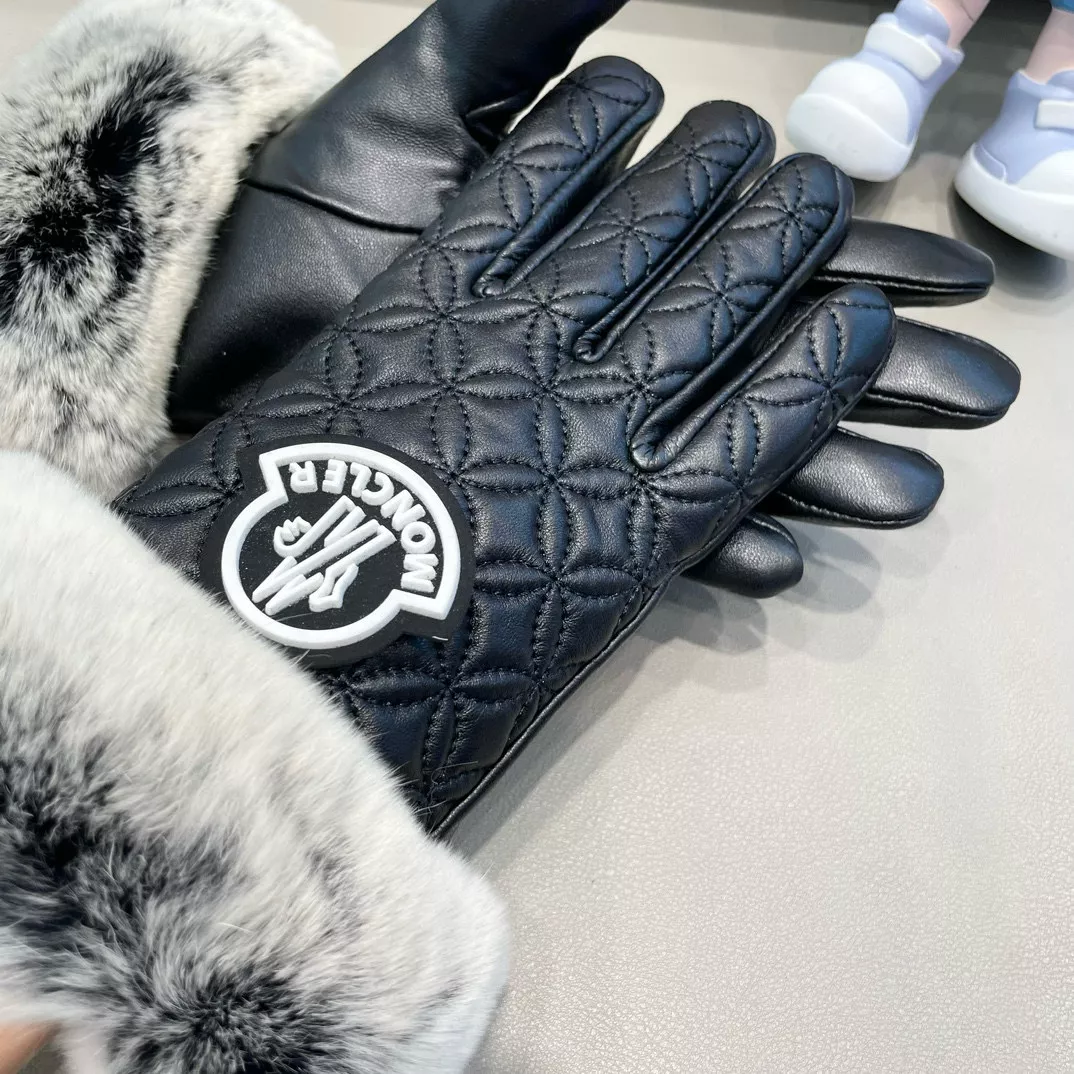 Modern 5076 Moncler Gloves For Women
