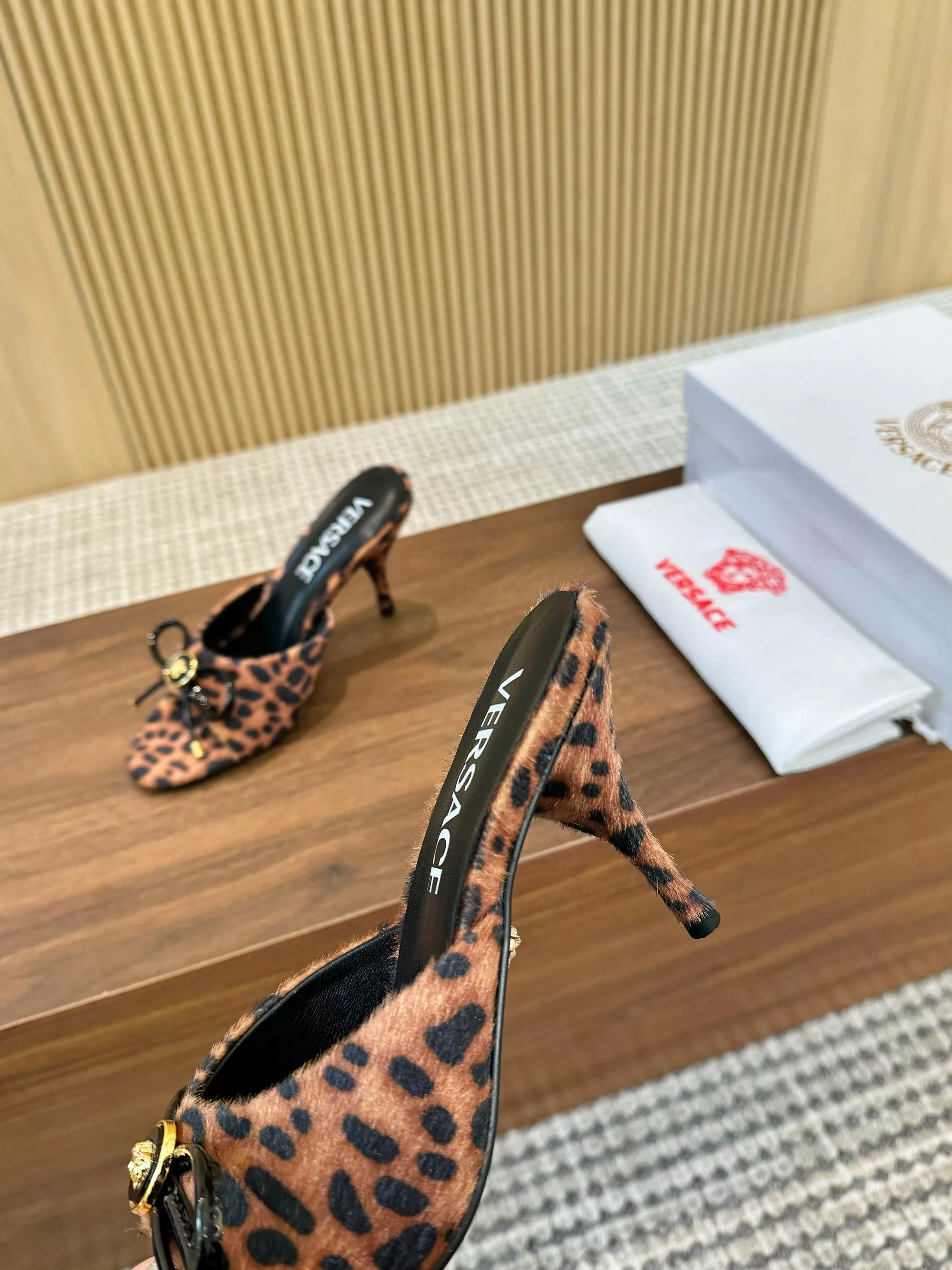 Modern 5195 Versace Slippers For Women
