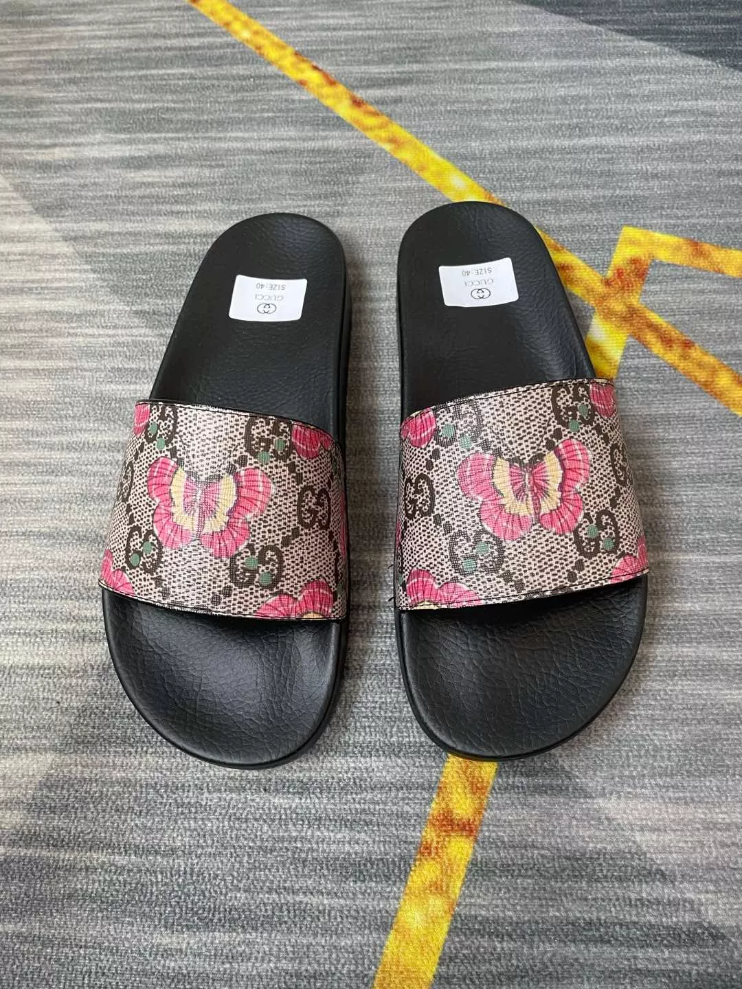 Modern 5266 Gucci Slippers For Men
