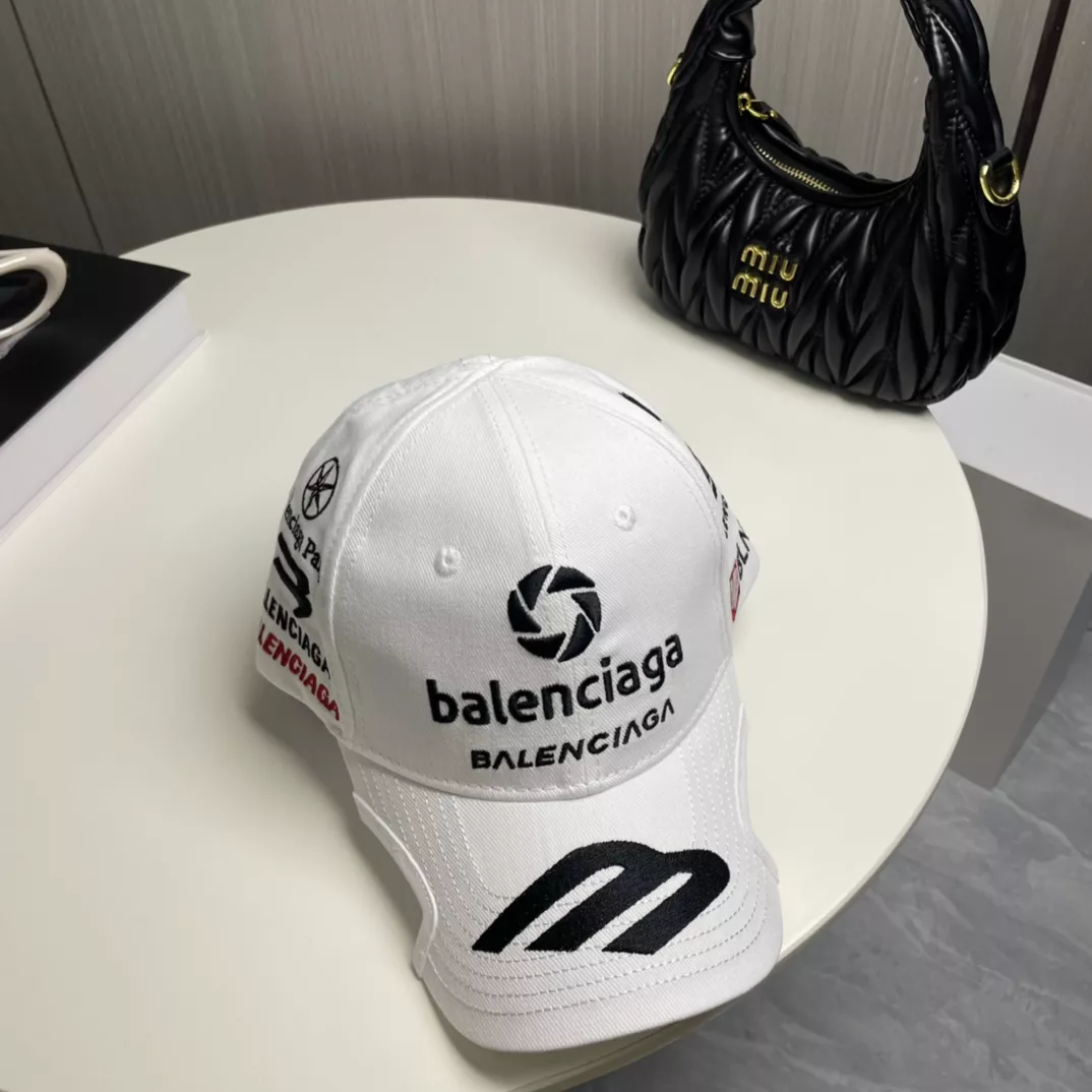 Modern 5618 Balenciaga Caps