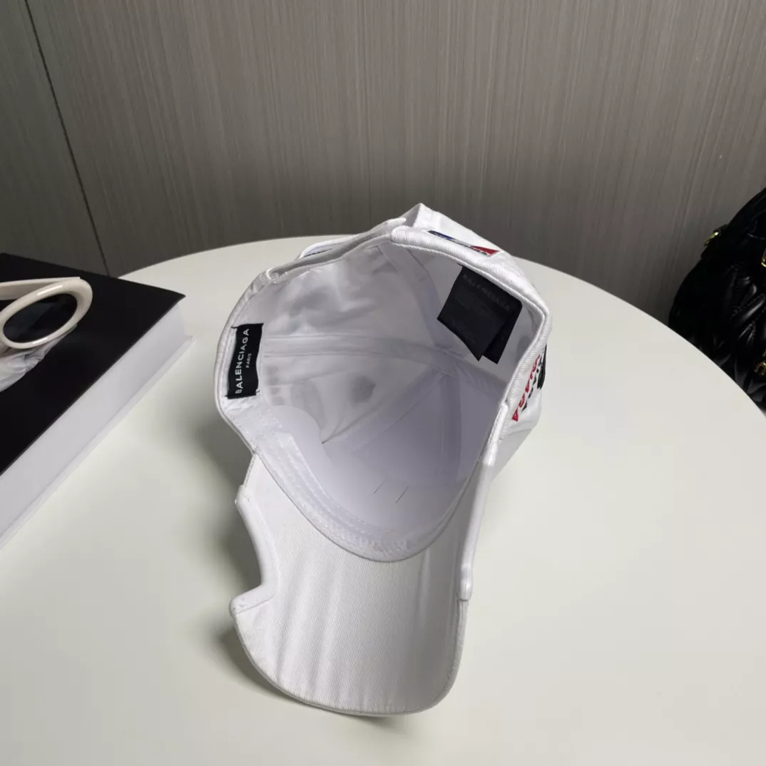 Modern 5618 Balenciaga Caps