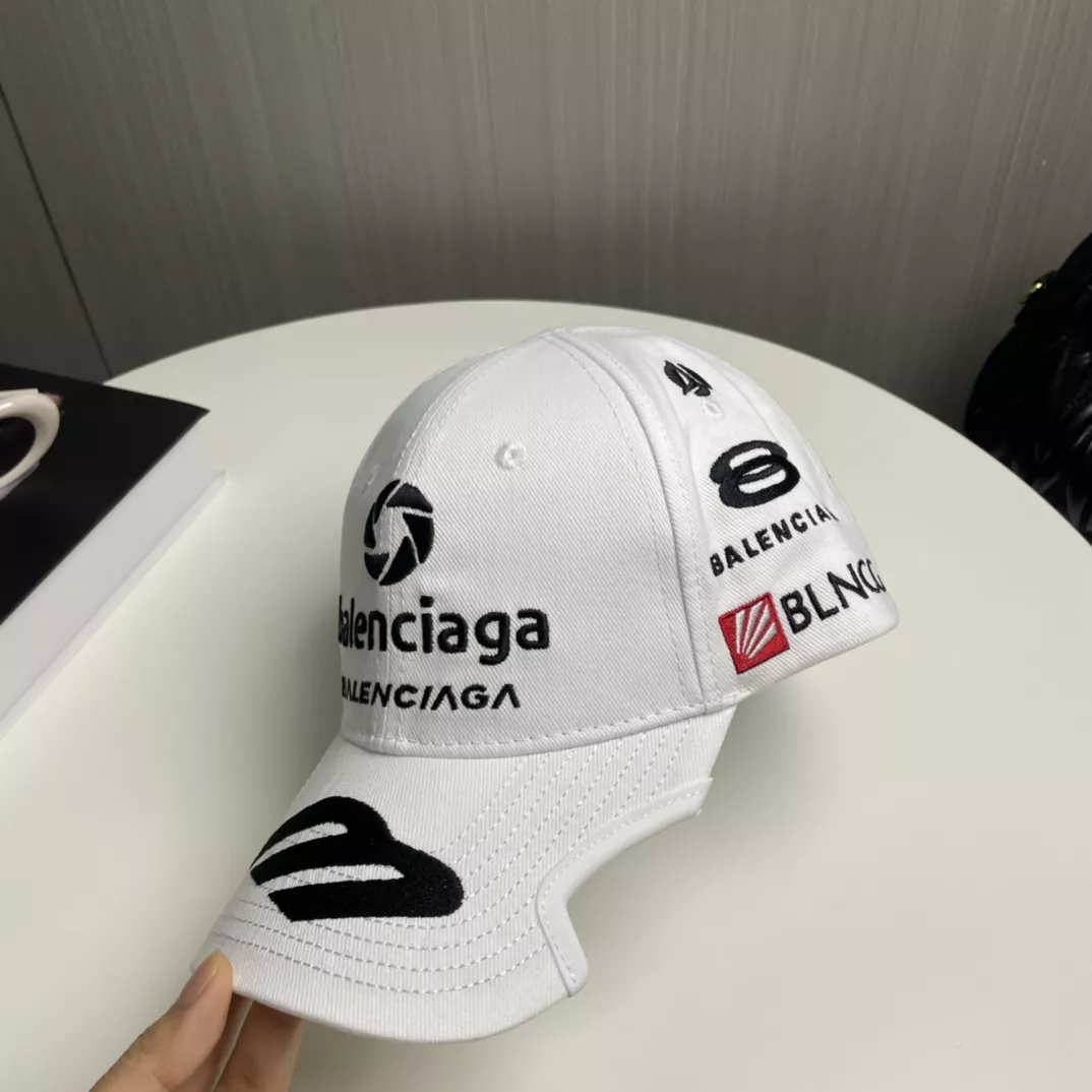 Modern 5618 Balenciaga Caps