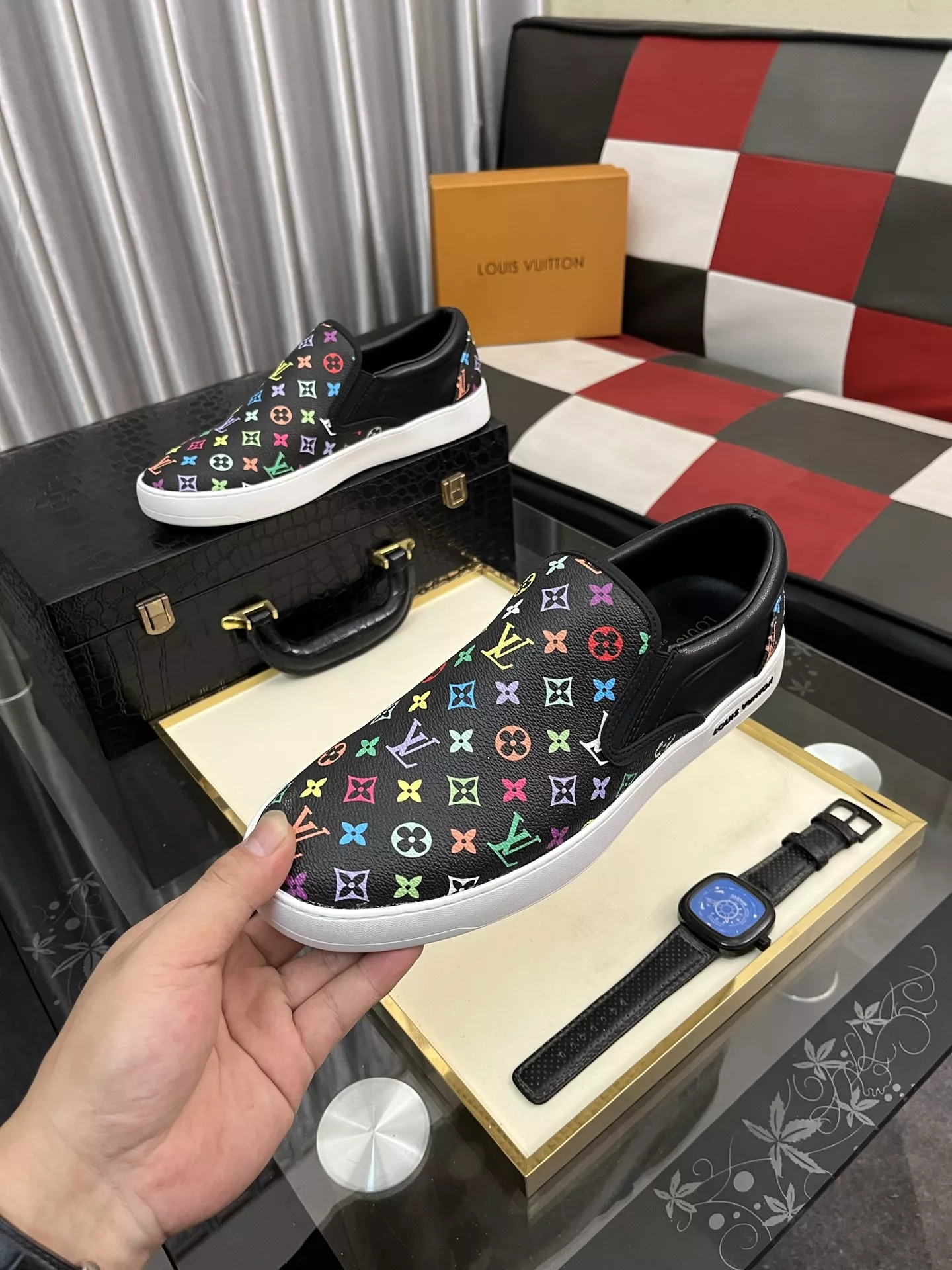Modern 5826 Louis Vuitton Casual Shoes For Men