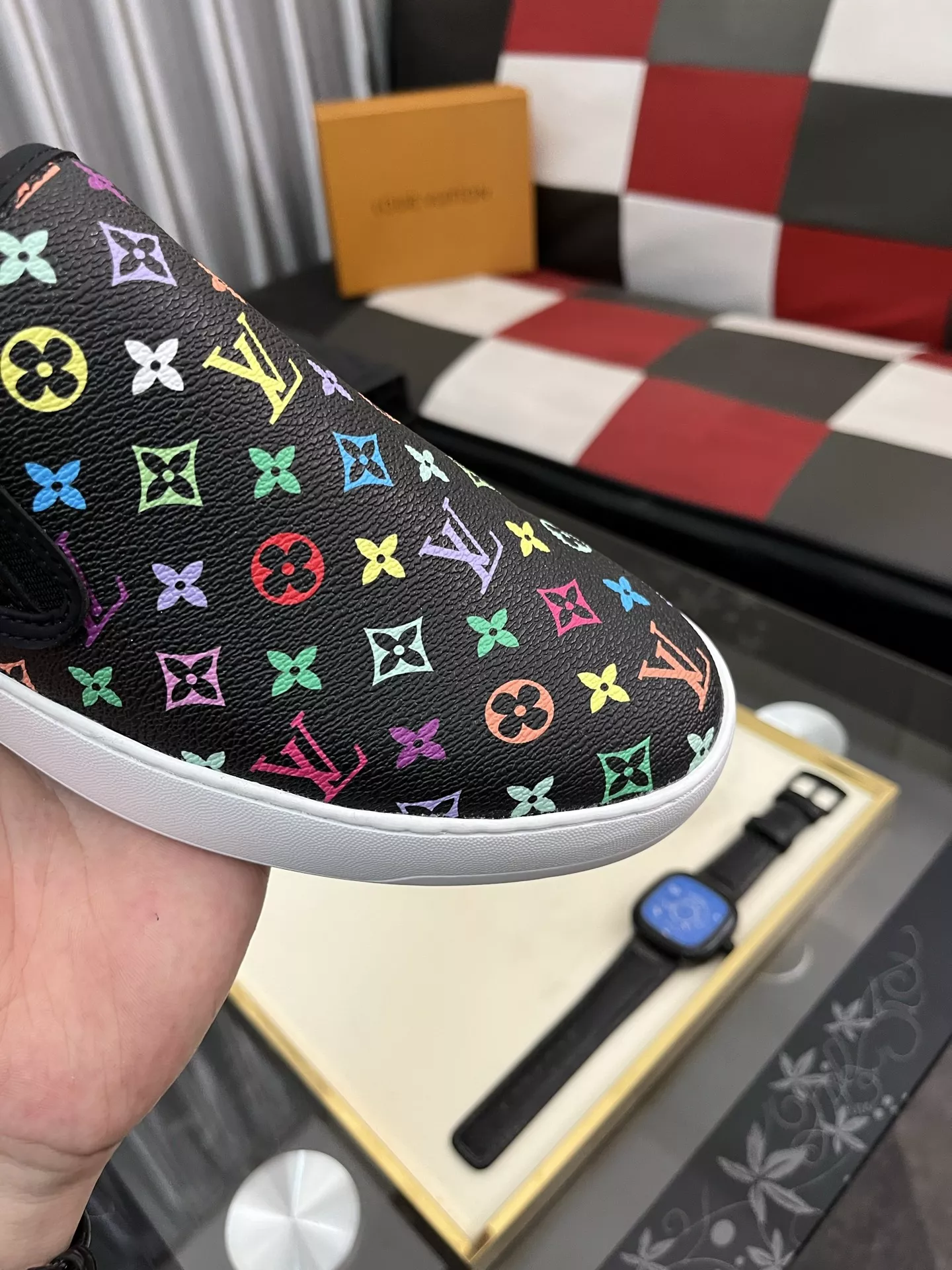 Modern 5826 Louis Vuitton Casual Shoes For Men
