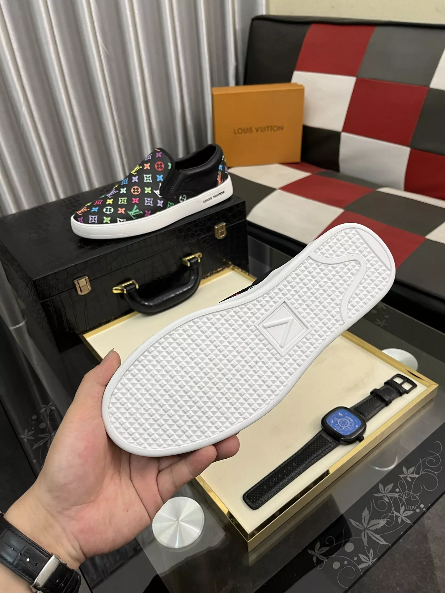 Modern 5826 Louis Vuitton Casual Shoes For Men