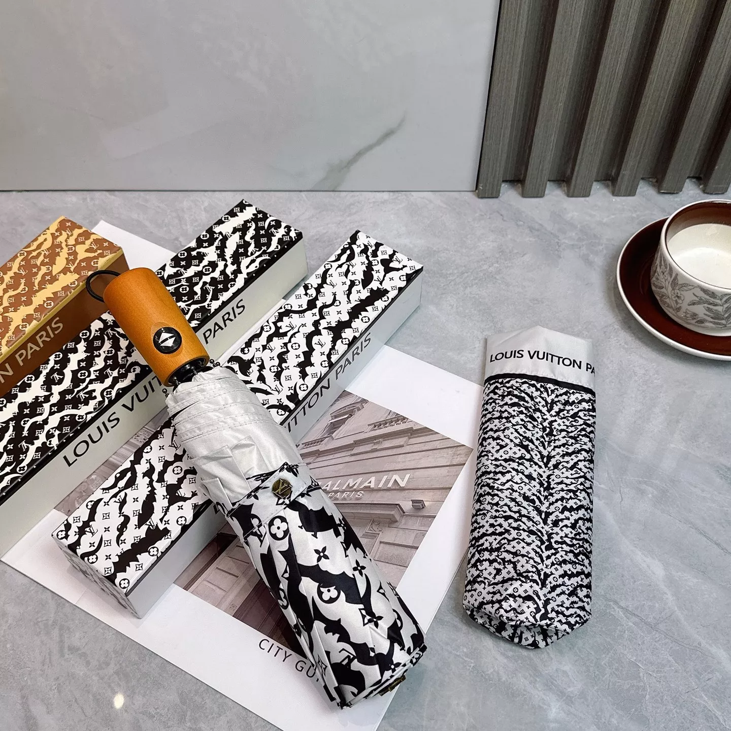 Modern 5838 Louis Vuitton Umbrellas