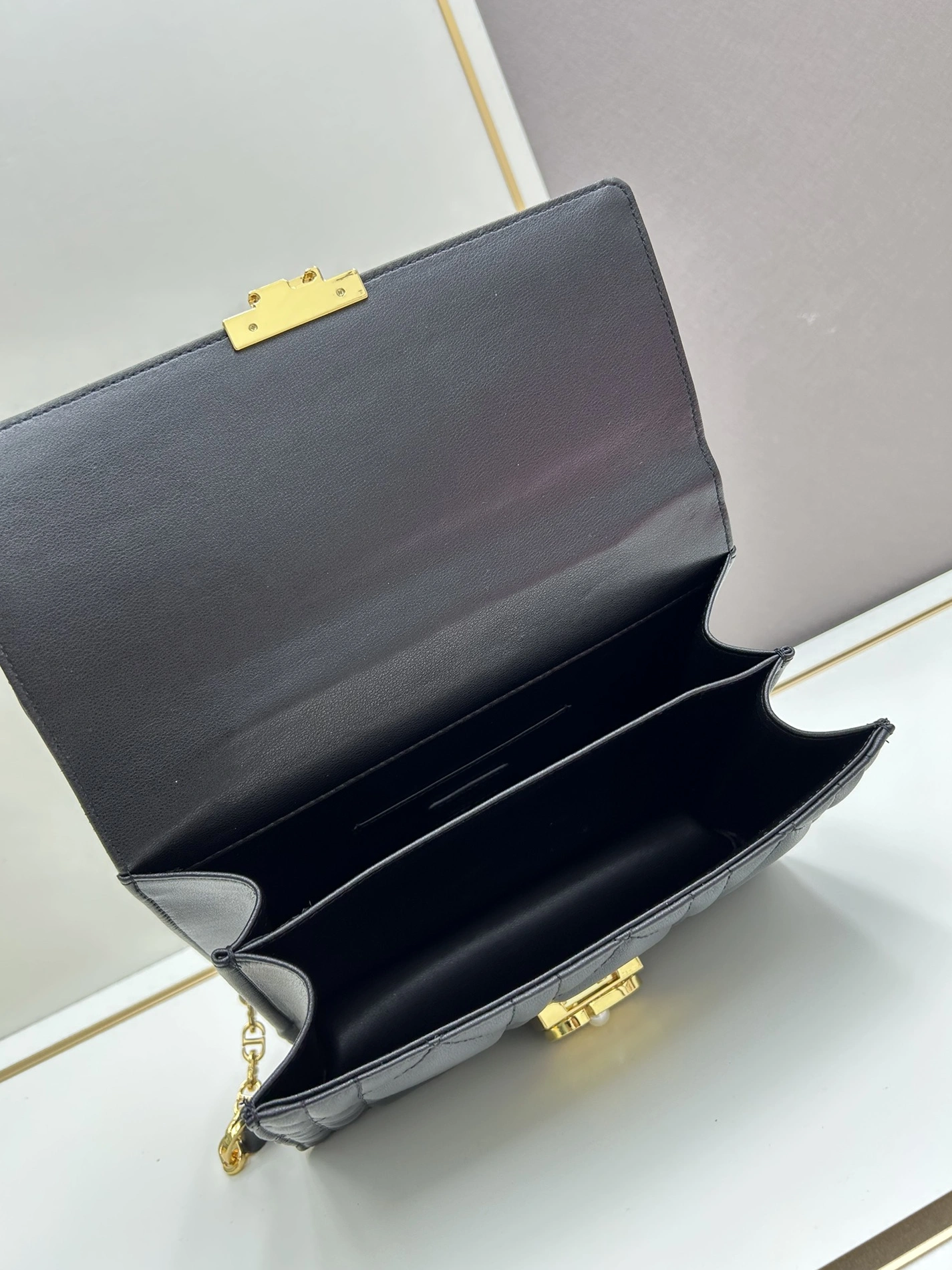 Modern 595 Christian Dior AAA Quality Messenger Bags For Women