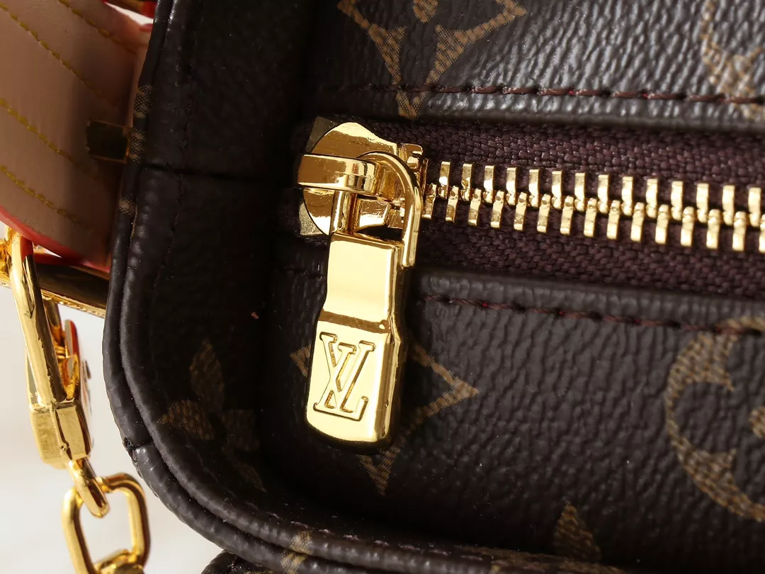 Modern 6008 Louis Vuitton AAA Quality Shoulder Bags For Women