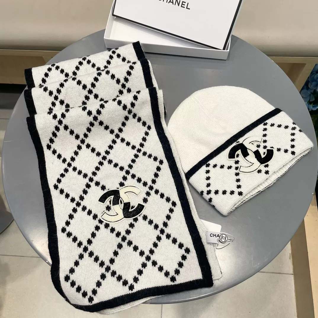 Modern 6087 Chanel Hat and Scarf Set