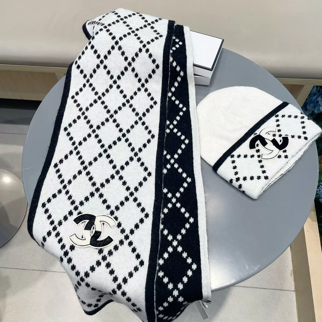 Modern 6087 Chanel Hat and Scarf Set