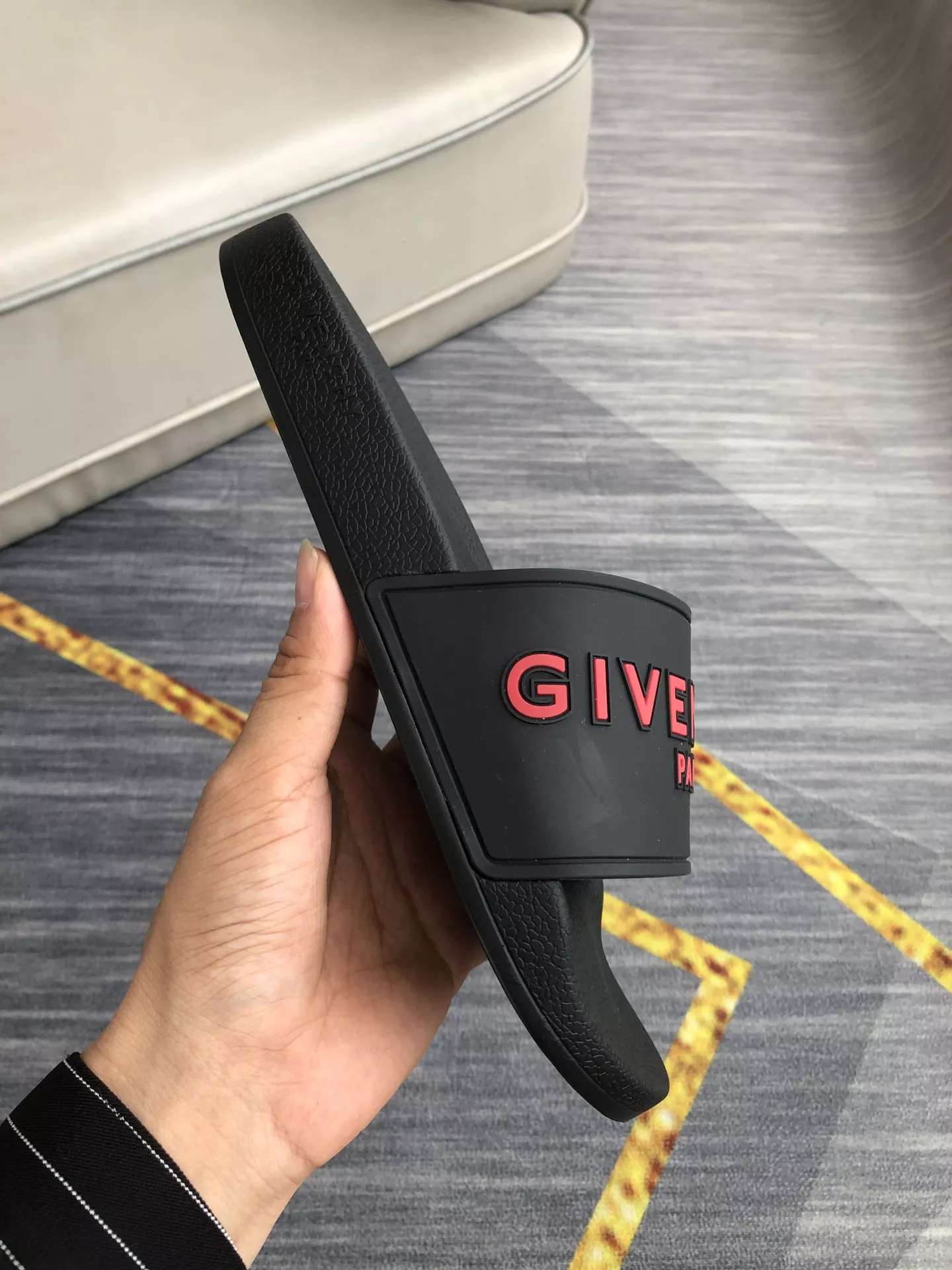 Modern 6102 Givenchy Slippers For Men