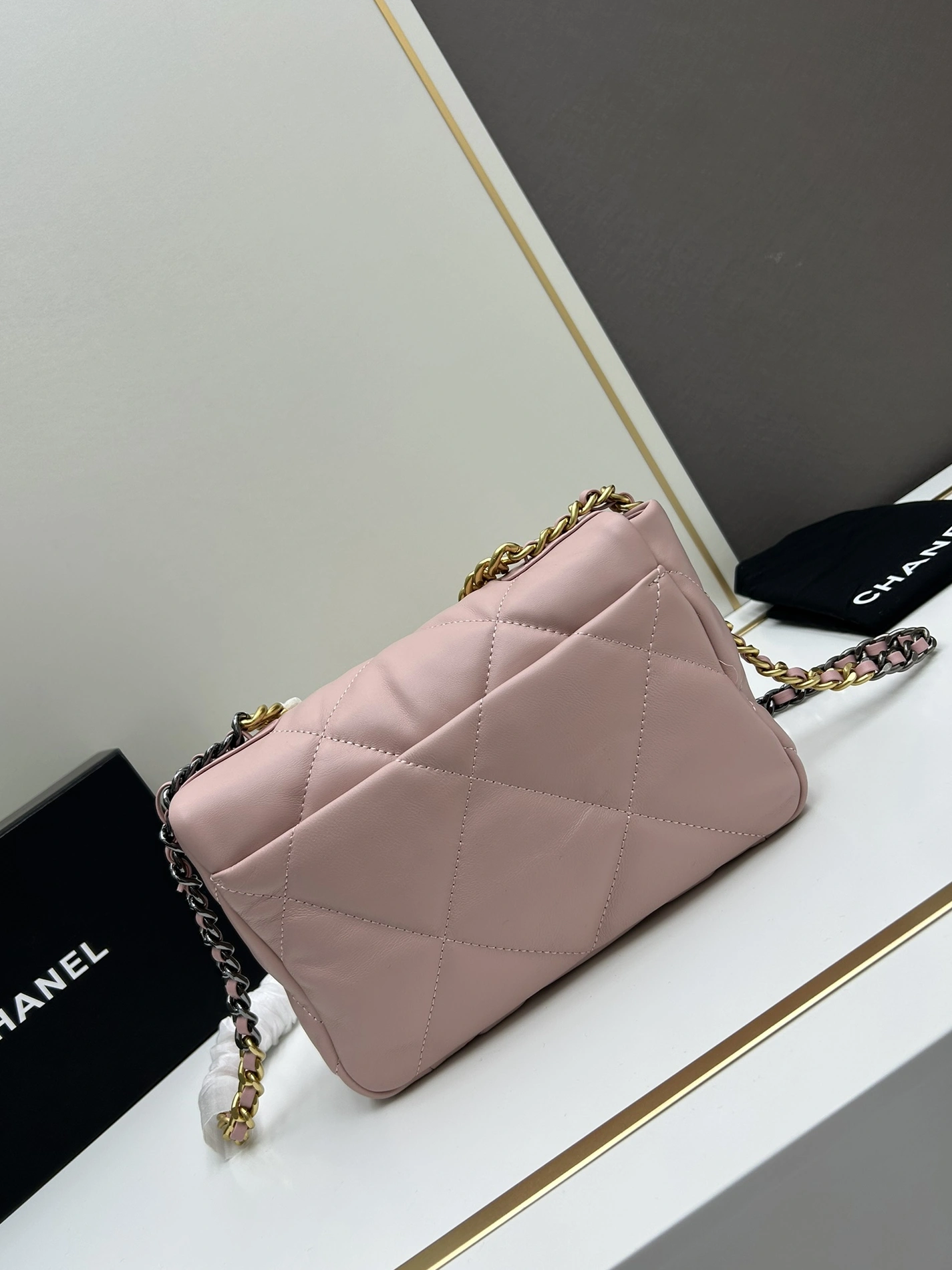 Modern 6238 Chanel AAA Quality Messenger Bags For Women
