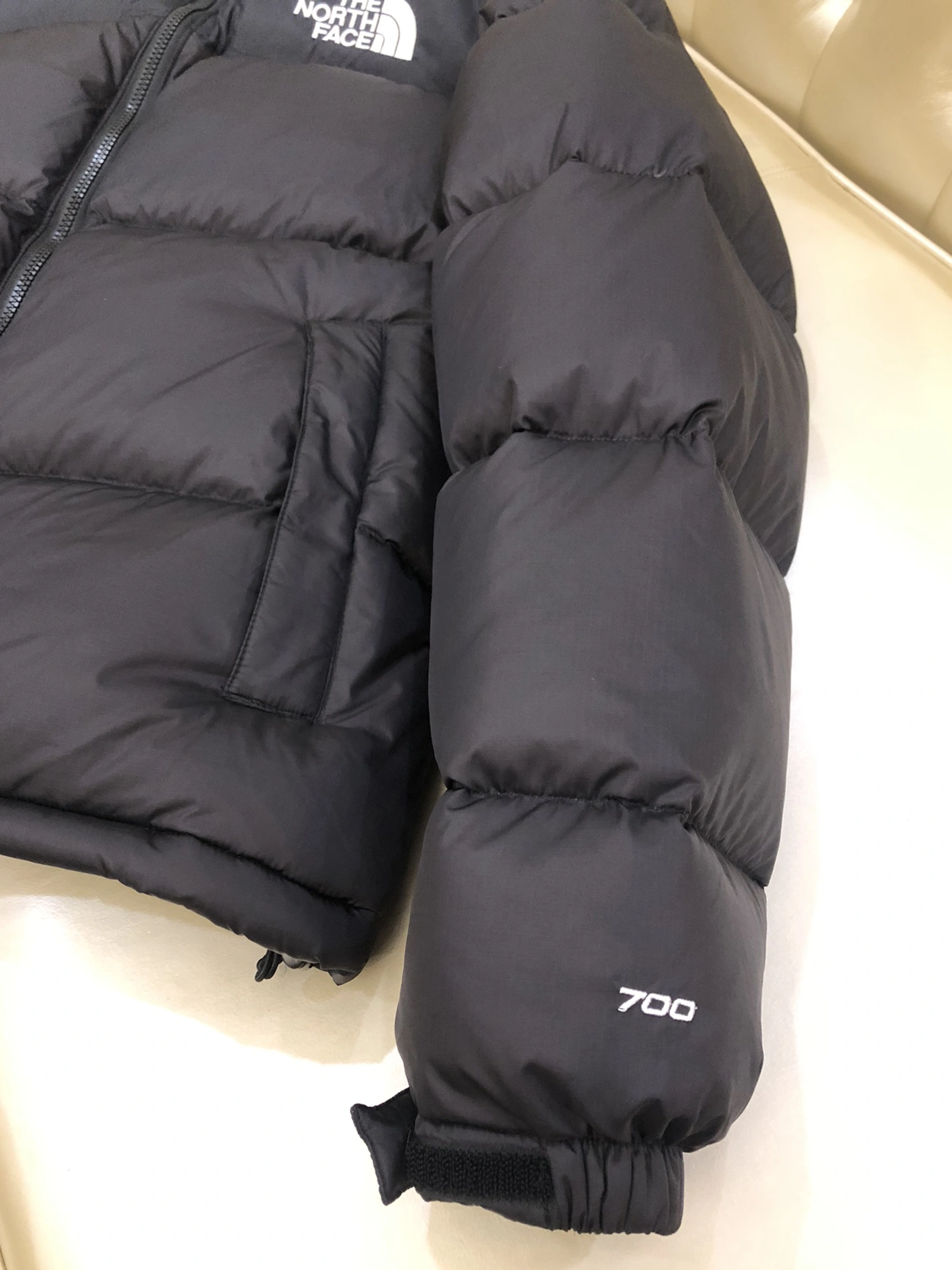 Modern 6295 The North Face Down Feather Coat Long Sleeved For Unisex